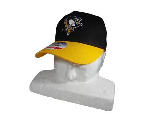 Pittsburgh Penguins Youth size -lippalakki