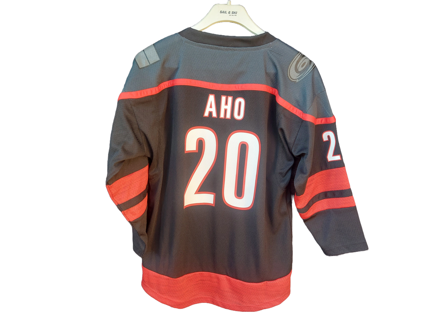 Sebastian Aho, Carolina Hurricanes -pelipaita (Jr-koko)